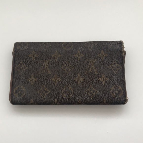 AUTH Louis Vuitton Sarah Wallet CA0945 - Picture 2 of 8